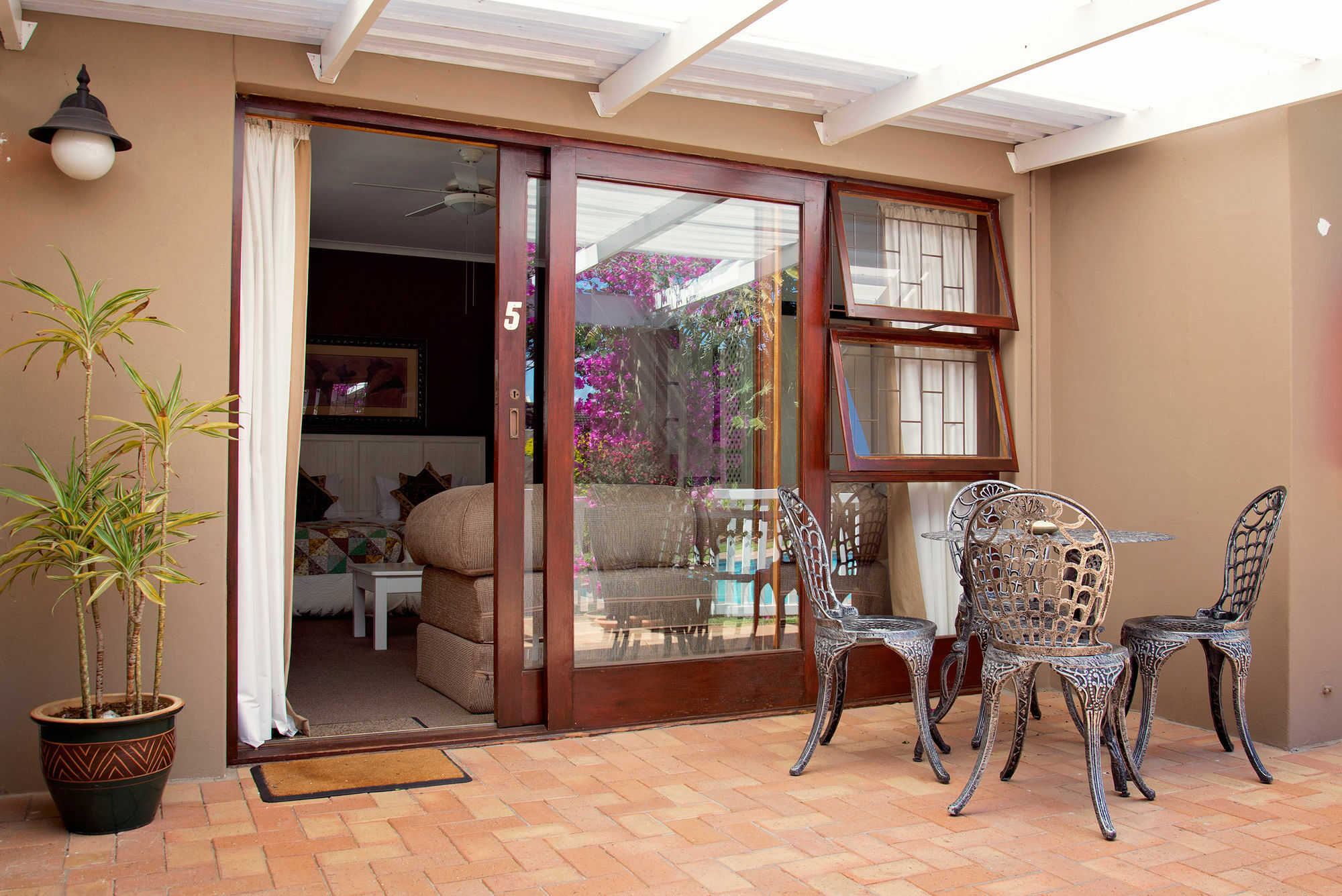 Guest house Bayside