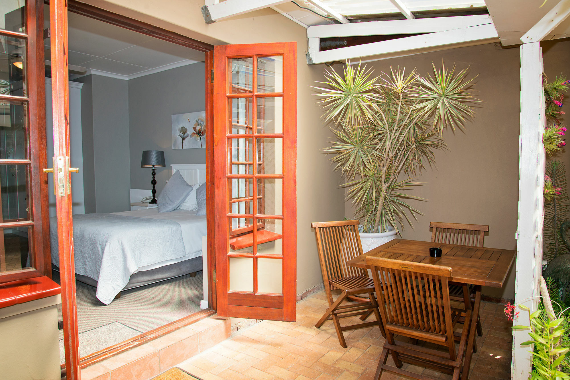 Bayside Guest house 4*